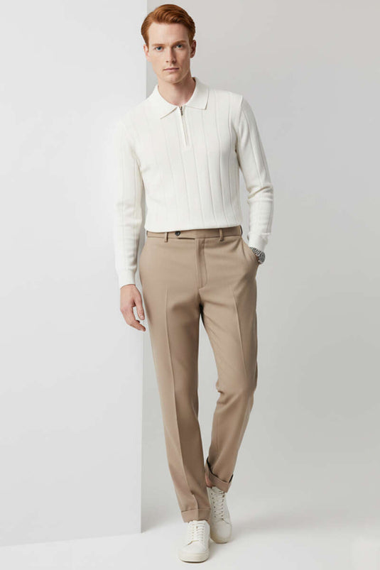 كنزة مخططة بياقة بولو، لون بيج فاتح