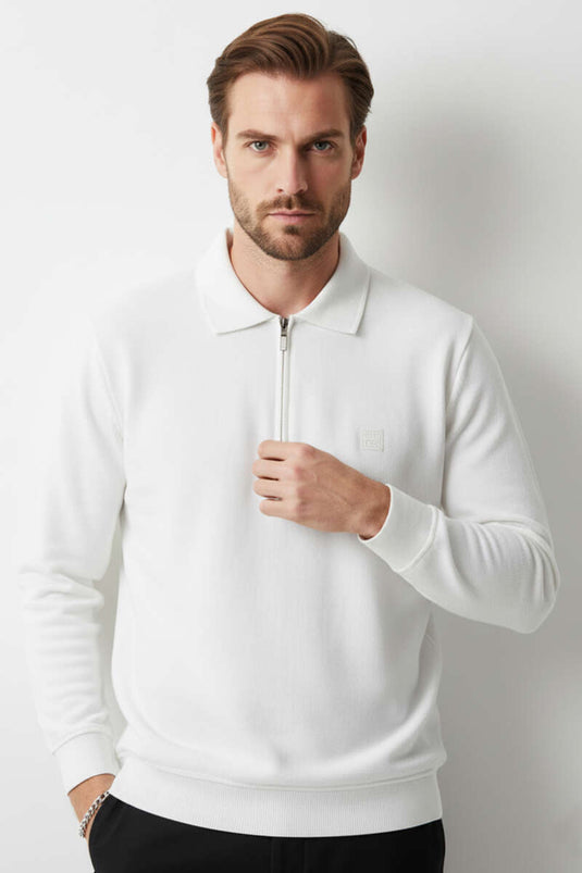 سويت شيرت رجالي بياقة بولو محبوكة بسحاب، لون بيج فاتح
