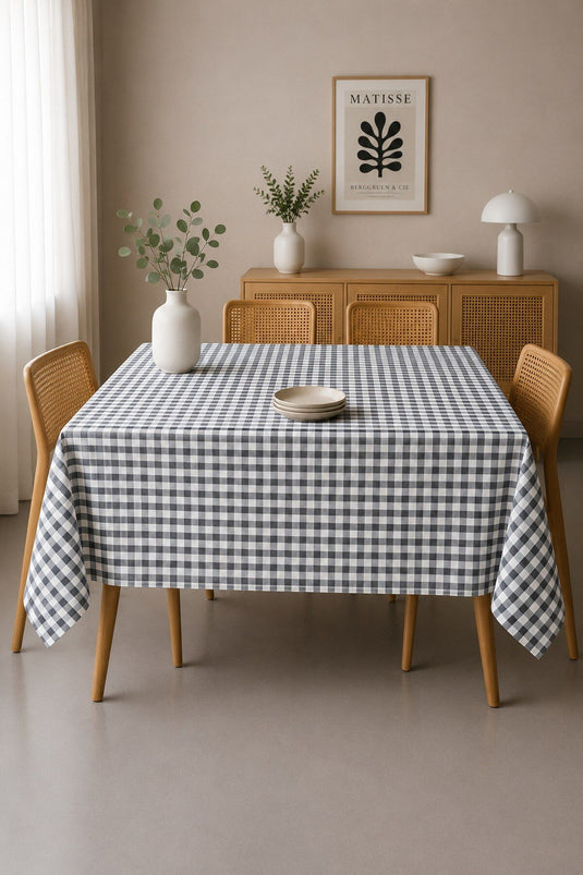 Nappe à motif à carreaux bleu clair