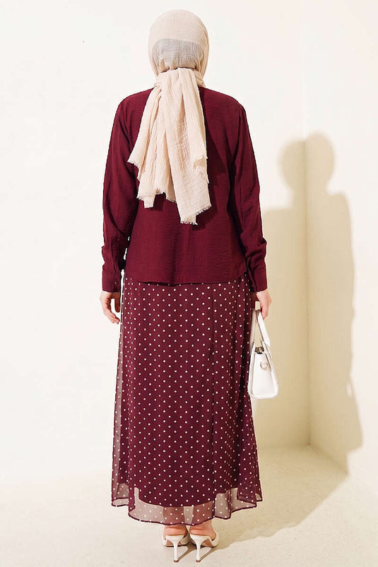 Bordeaux tweedelige set met rok en sjaal met polkadotprint