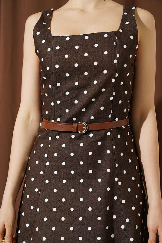 Abito con cintura e motivo a pois, marrone
