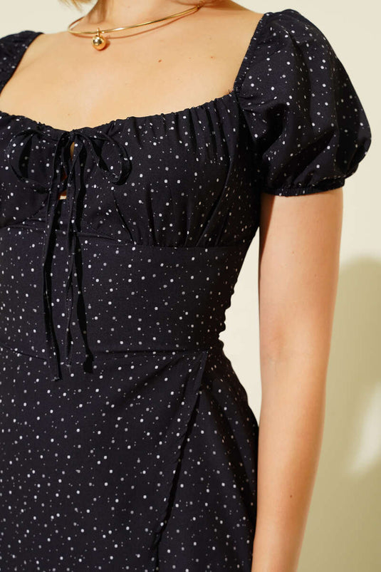 Puantiyeli Yırtmaçlı Midi Elbise Siyah