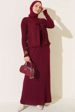 Robe En Maille Bordeaux À Nouer