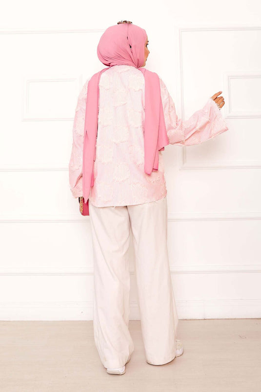 Kimono rose à nouer sur le devant et détails à pompons