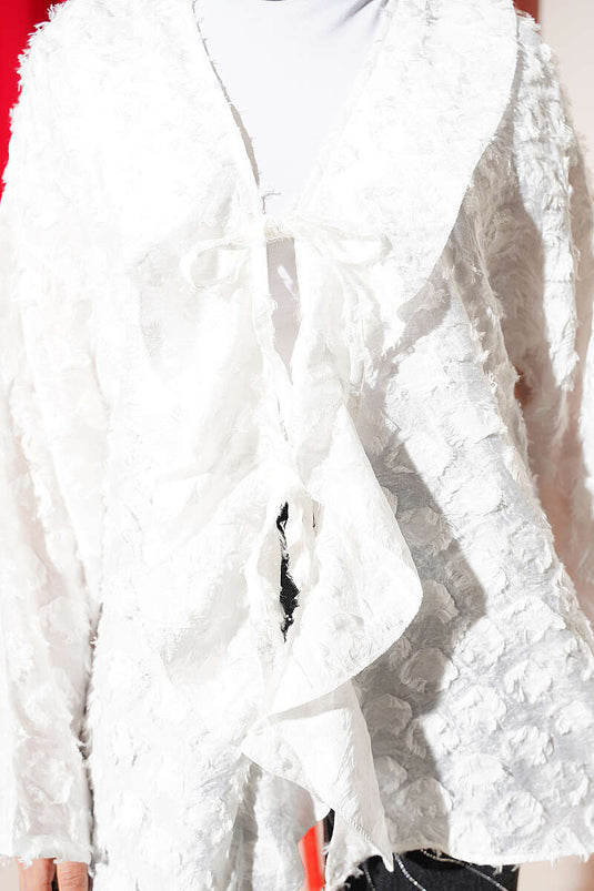 Kimono écru à pompons et volants avec lien en corde