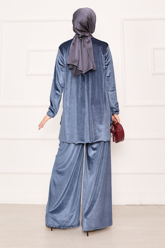 بدلة مخملية مريحة من قطعتين باللون الدخاني