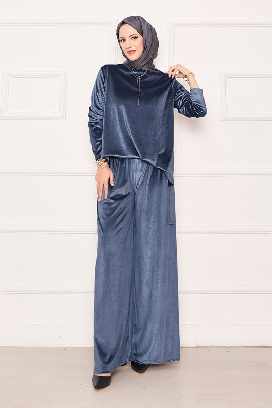 بدلة مخملية مريحة من قطعتين باللون الدخاني