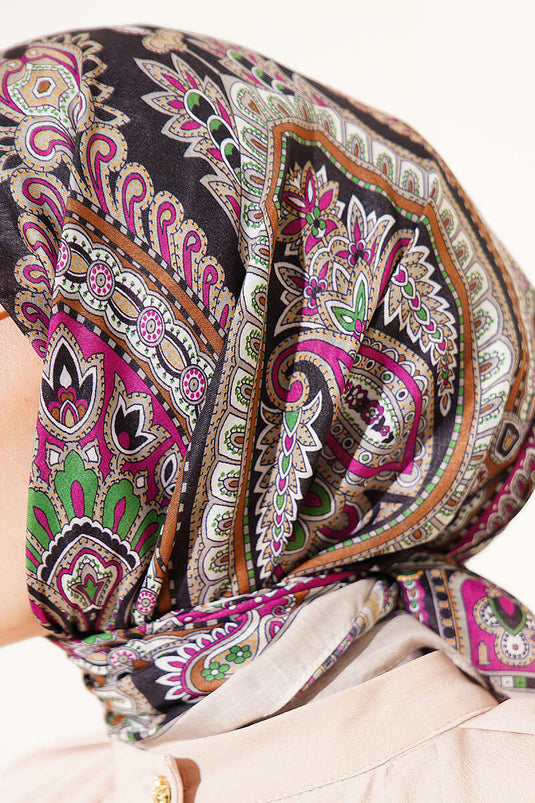 Retro Pattern Elegance Scarf Beige