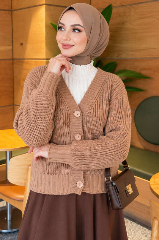 Gilet En Maille Beige À Boutons Et Rayures