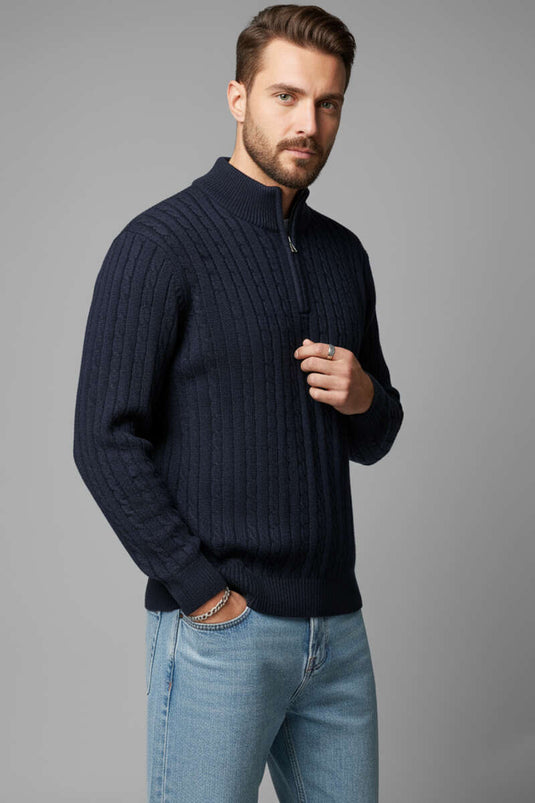 Pull en maille bleu marine zippé avec détails en maille torsadée