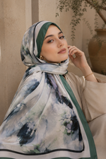 Série De Foulards À Motif Floral Safir Par Benetton