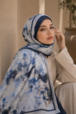 Série De Foulards À Motif Floral En Saphir Bleu Marine