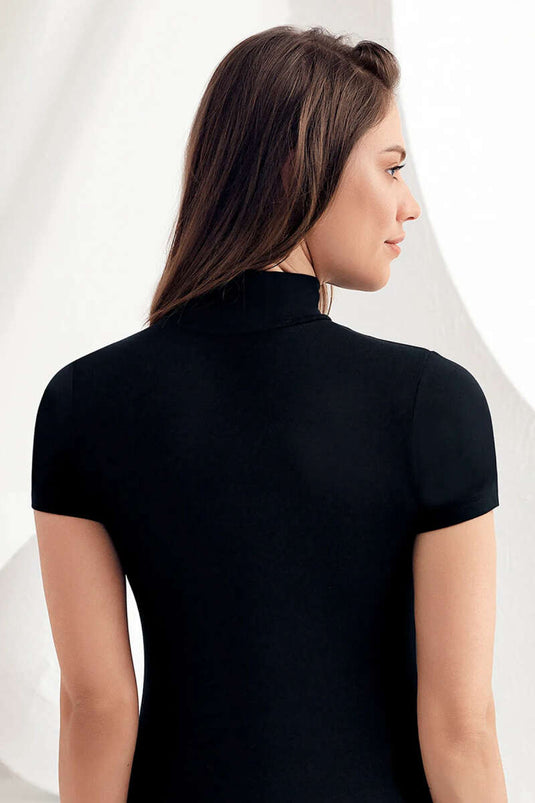 Şahinler Bayan Kısa Kol Dik Yaka Body Siyah