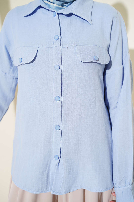 Chemise En Mousseline Bleue À Fausses Poches Et Boutons