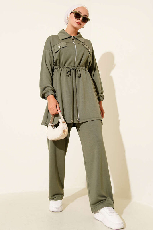بدلة لويشا من قطعتين بسحاب وجيب وهمي، لون أخضر لوزي