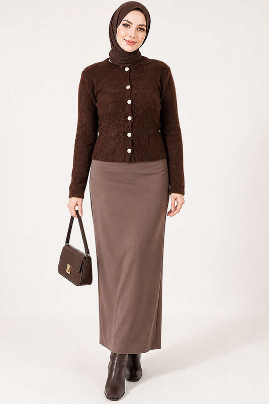 Kurzer Brauner Cardigan Mit Knöpfen