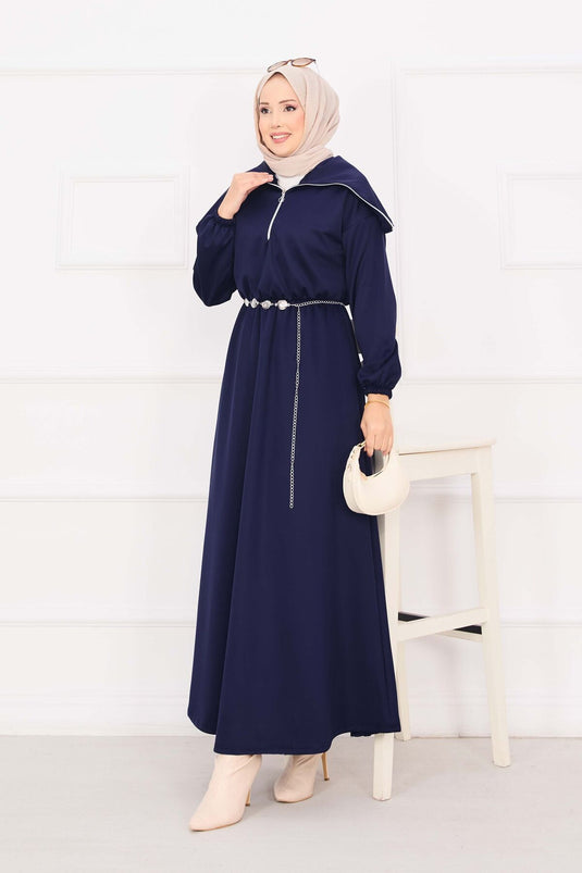 Şal Yaka Beli Büzgülü Zincir Kemerli Tesettür Elbise Lacivert