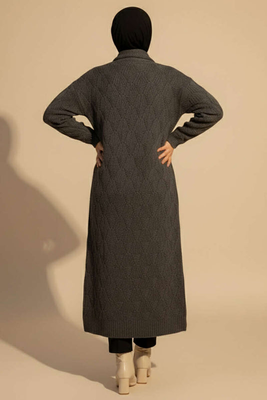 Cardigan long en maille à col châle et motifs fumé