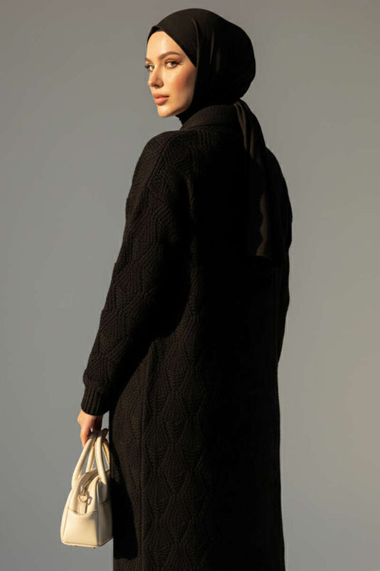 Cardigan long en maille à col châle et motifs noirs