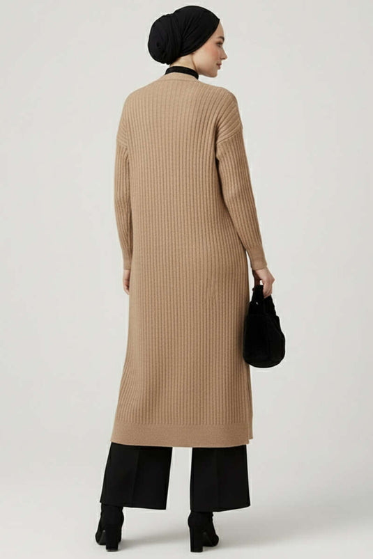 Gilet long côtelé ample couleur latte