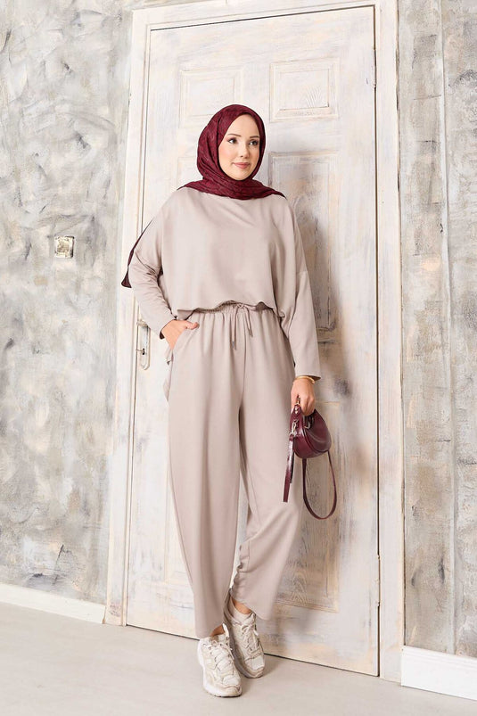 Beige Loose-Fit Salwar Pants Set