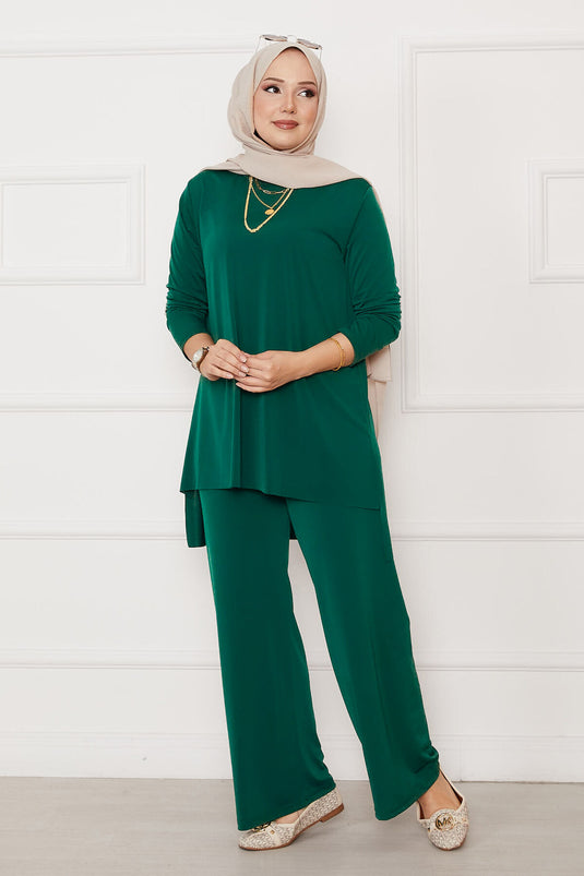 طقم ساندي أخضر مكون من قطعتين بتصميم كاجوال