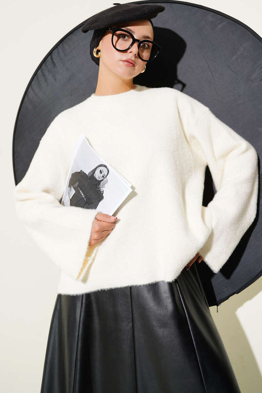 Salaş Sakallı Basic Triko Kazak Ekru