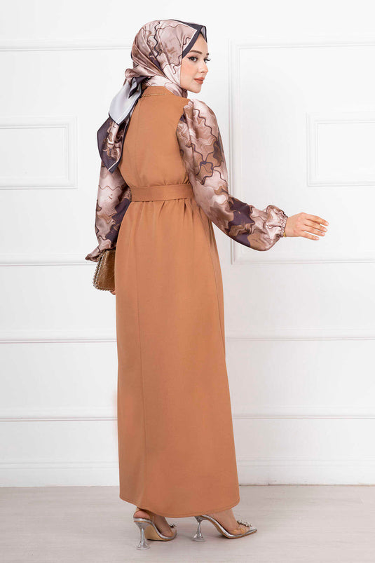 Robe Hijab Longue En Satin Avec Manches Châles Marron