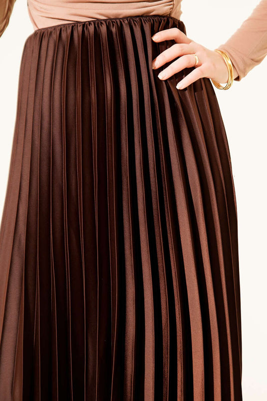 Saten Görünümlü Pileli Etek Kahve