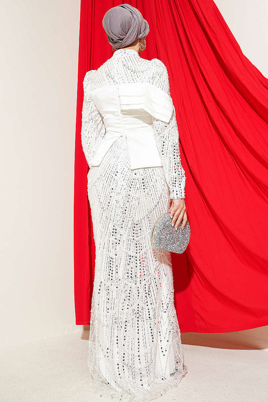 Robe de soirée blanche en satin avec effet corset et paillettes scintillantes