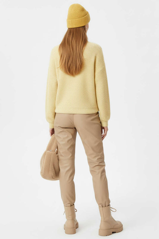 Gelber Pullover mit Thessaloniki-Stickerei