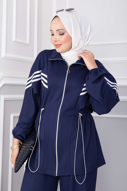 طقم رياضي مخطط بسحاب أزرق داكن