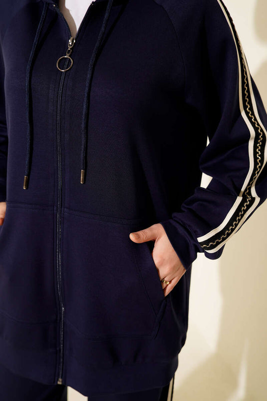 Ensemble deux pièces à capuche et rayures bleu marine