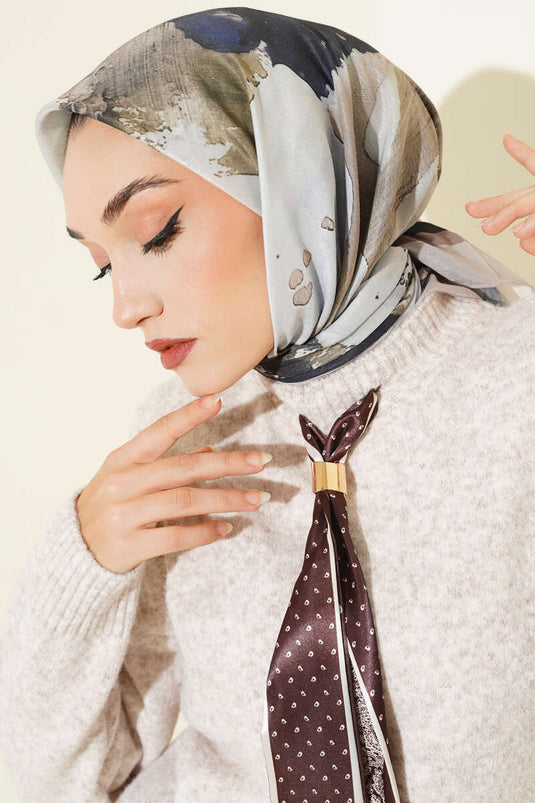 وشاح بتفاصيل مخططة، بيج