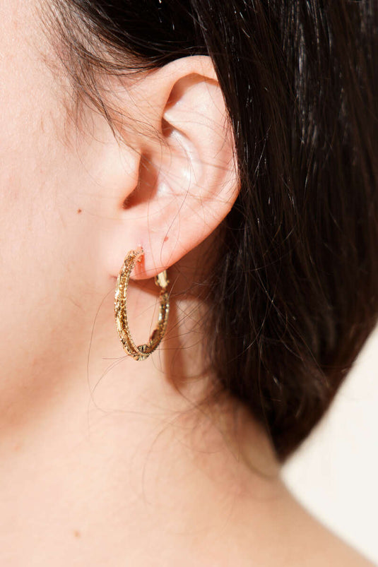 Şeritli Halka Küpe Gold