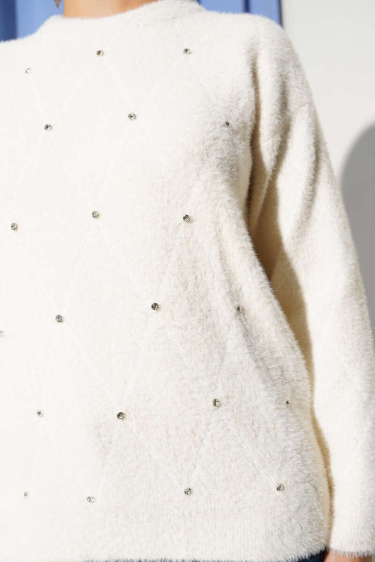 سويتر إكرُو مخطط مزين بالأحجار المبعثرة وذو لحية