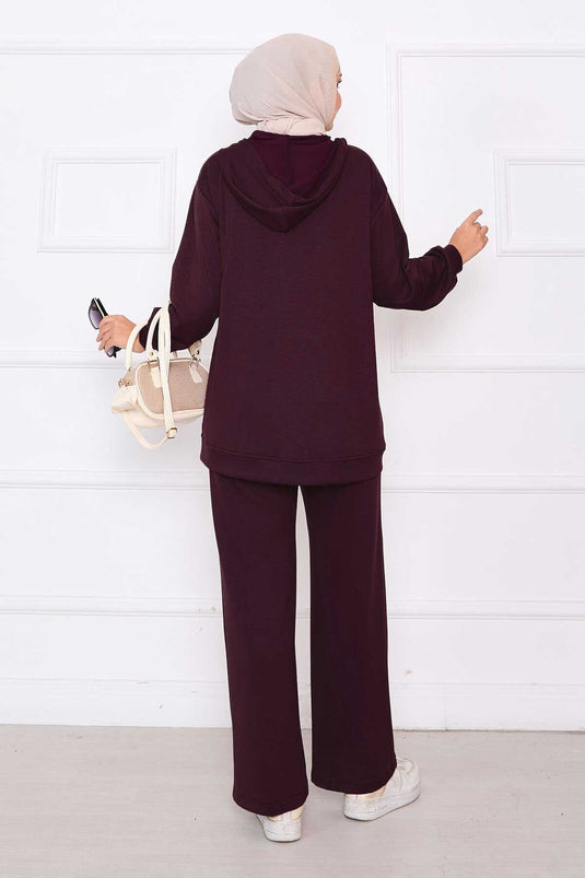 طقم أويشو من قطعتين مزين بأحجار متناثرة وسحاب، لون عنابي