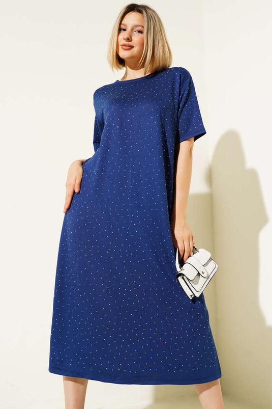 Robe midi bleu marine à pierres éparses