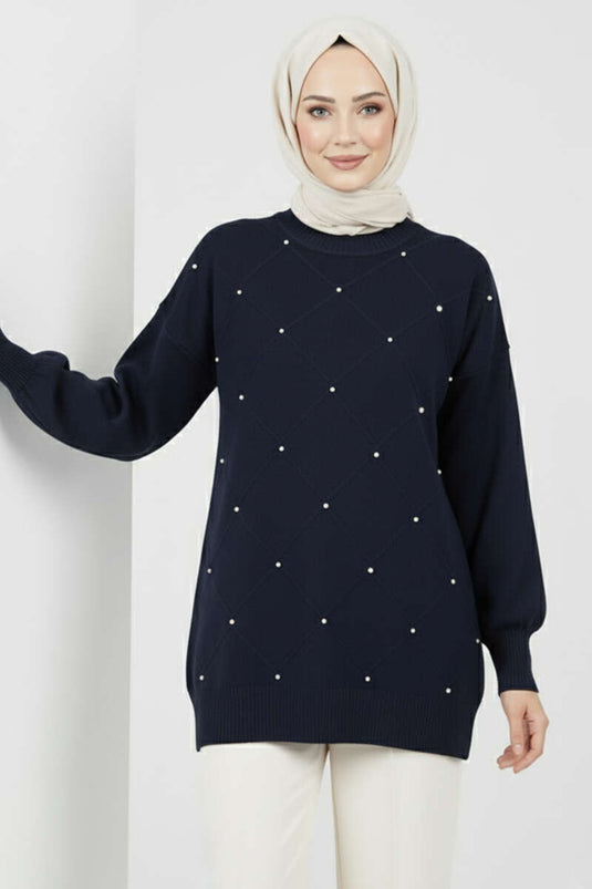Tunique tricotée bleu marine avec pierres éparpillées