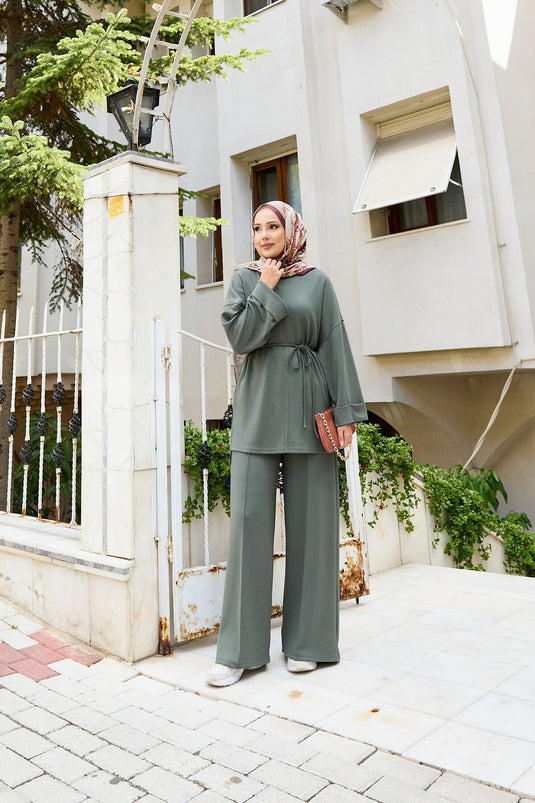 طقم أويشو من قطعتين بحزام قابل للإزالة، لون أخضر لوزي