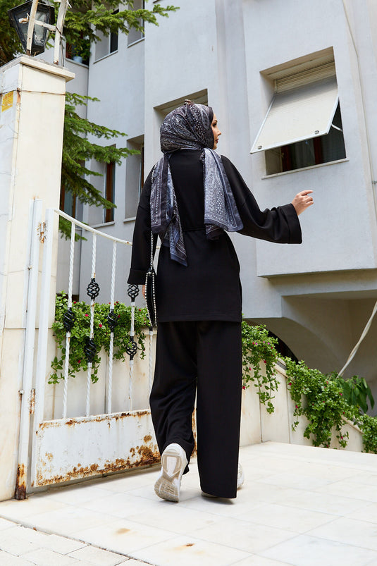 طقم أويشو الأسود المكون من قطعتين مع حزام قابل للإزالة