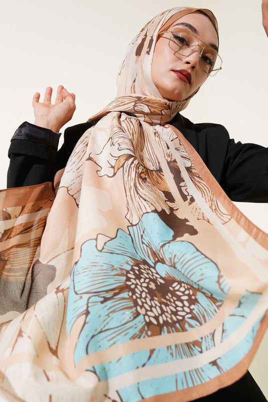 Scialle Lina modello Shelia Latte