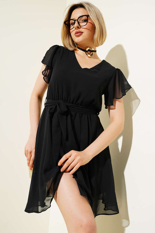 فستان شيفون برباط على الخصر أسود