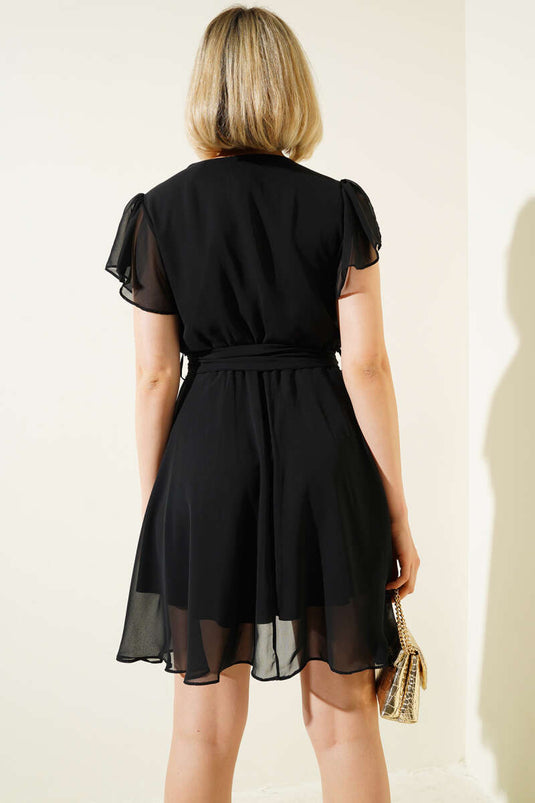 فستان شيفون برباط على الخصر أسود