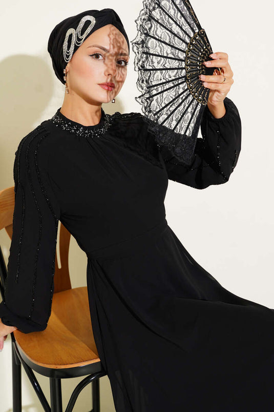 Abito da sera in chiffon con maniche in pietra, nero