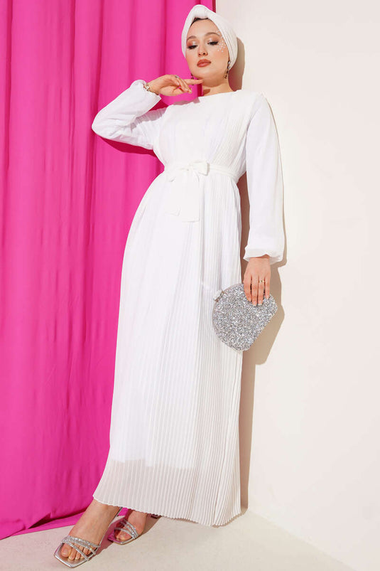 Robe en mousseline plissée blanche