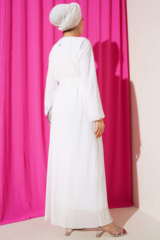 Robe en mousseline plissée blanche