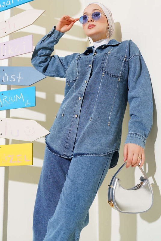 طقم جينز من قطعتين باللون الأزرق