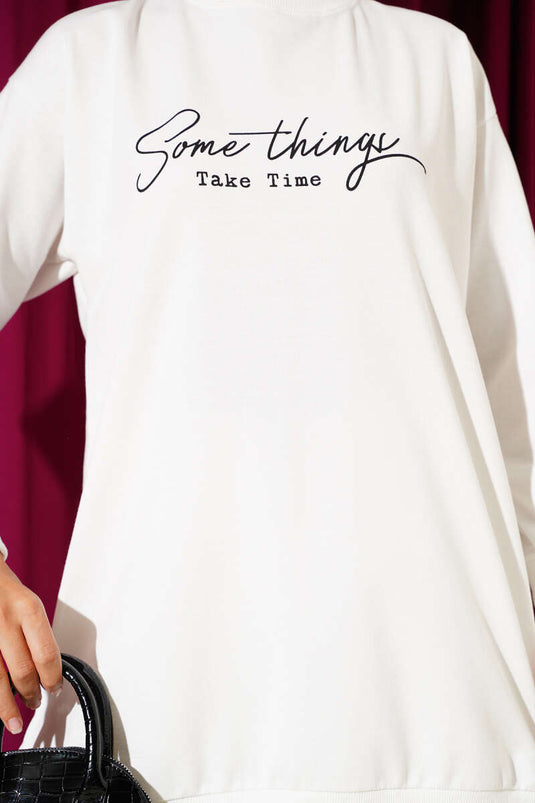 سترة بيضاء مطبوعة بحبلين