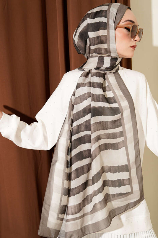 Bufanda Lina con estampado de palitos, color café suave